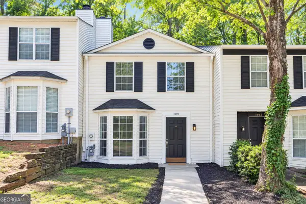 1090 Huntington Trace Se, Smyrna, GA 30082