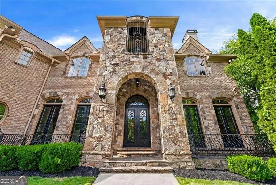 453 Londonberry Road Nw, Atlanta, GA 30327 - #2