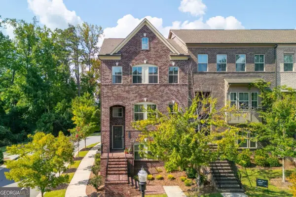 502 Via Secco Lane, Suwanee, GA 30024