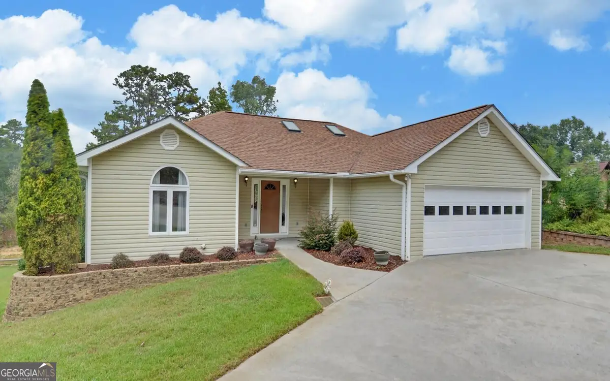 300 Knox Circle, Lavonia, GA 30553 - #1