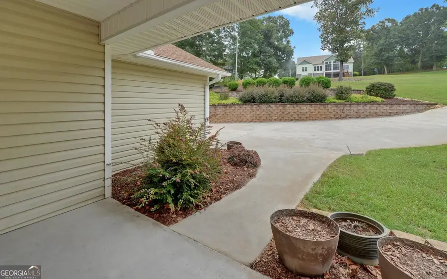 300 Knox Circle, Lavonia, GA 30553 - #2