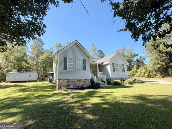 202 Owl Head Trail, Hazlehurst, GA 31539