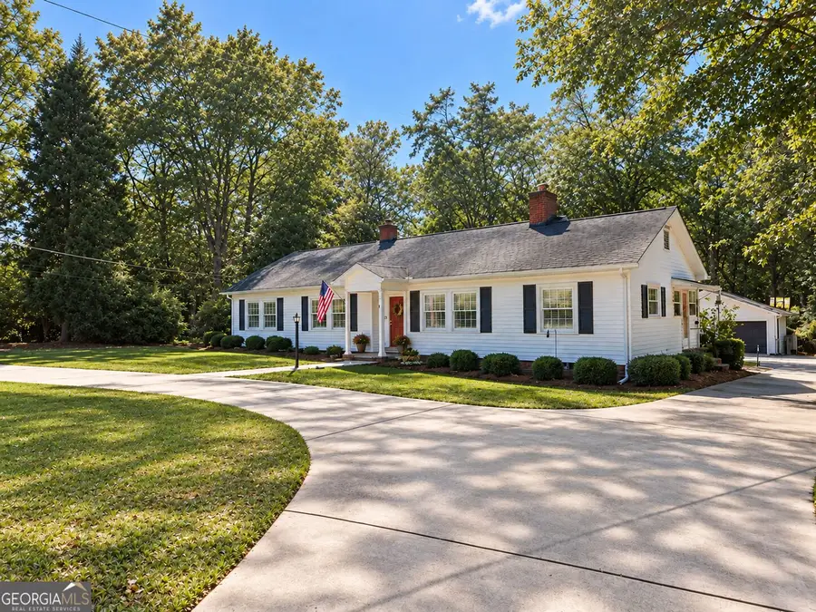 352 S Dugger Avenue, Roberta, GA 31078 - #2