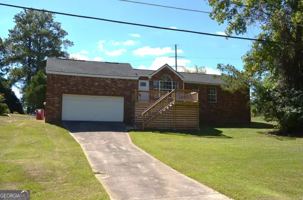 2311 Gwendale Drive E, Lizella, GA 31052