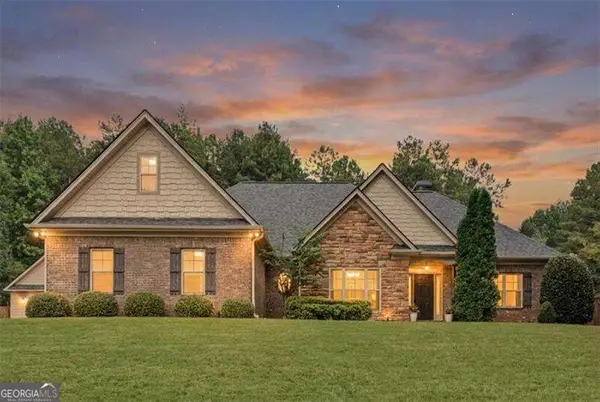 32 Meadow View Glen, Newnan, GA 30265