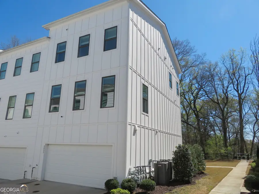 2452 Sycamore Road Nw, Atlanta, GA 30318 - #2