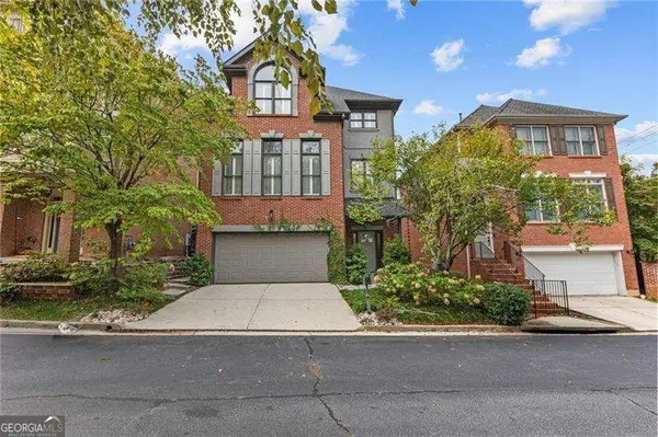 2449 Manor Walk, Decatur, GA 30030