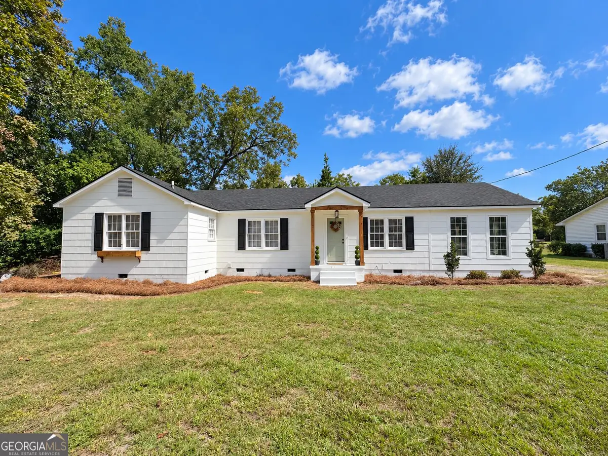 711 5th Avenue, Twin City, GA 30471 - #1