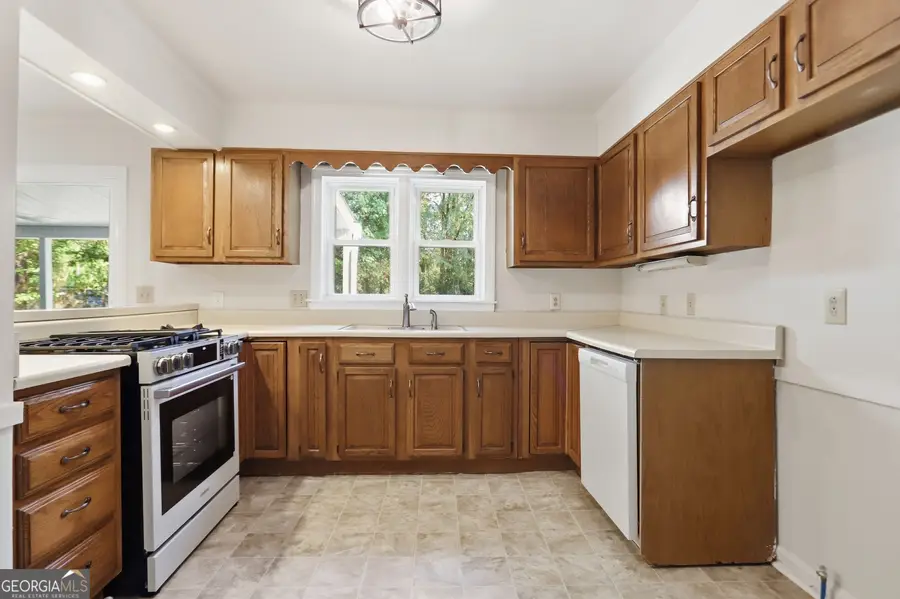 990 Chads Ford Court, Macon, GA 31210 - #2