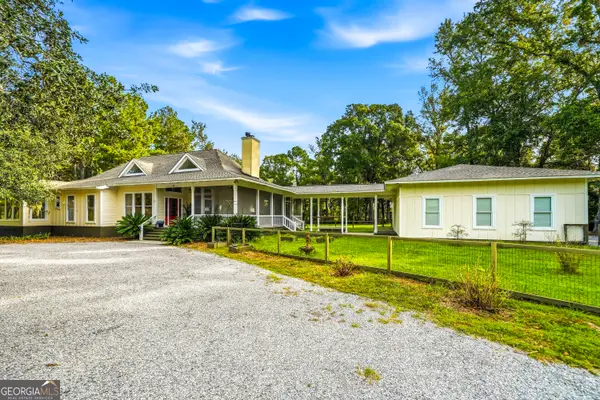 283 Milton Lane, Waverly, GA 31565