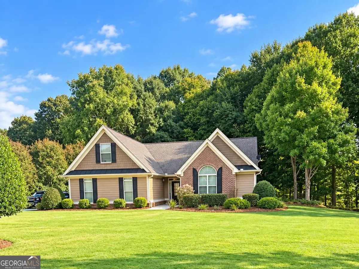 301 Molly Way, Winder, GA 30680 - #1