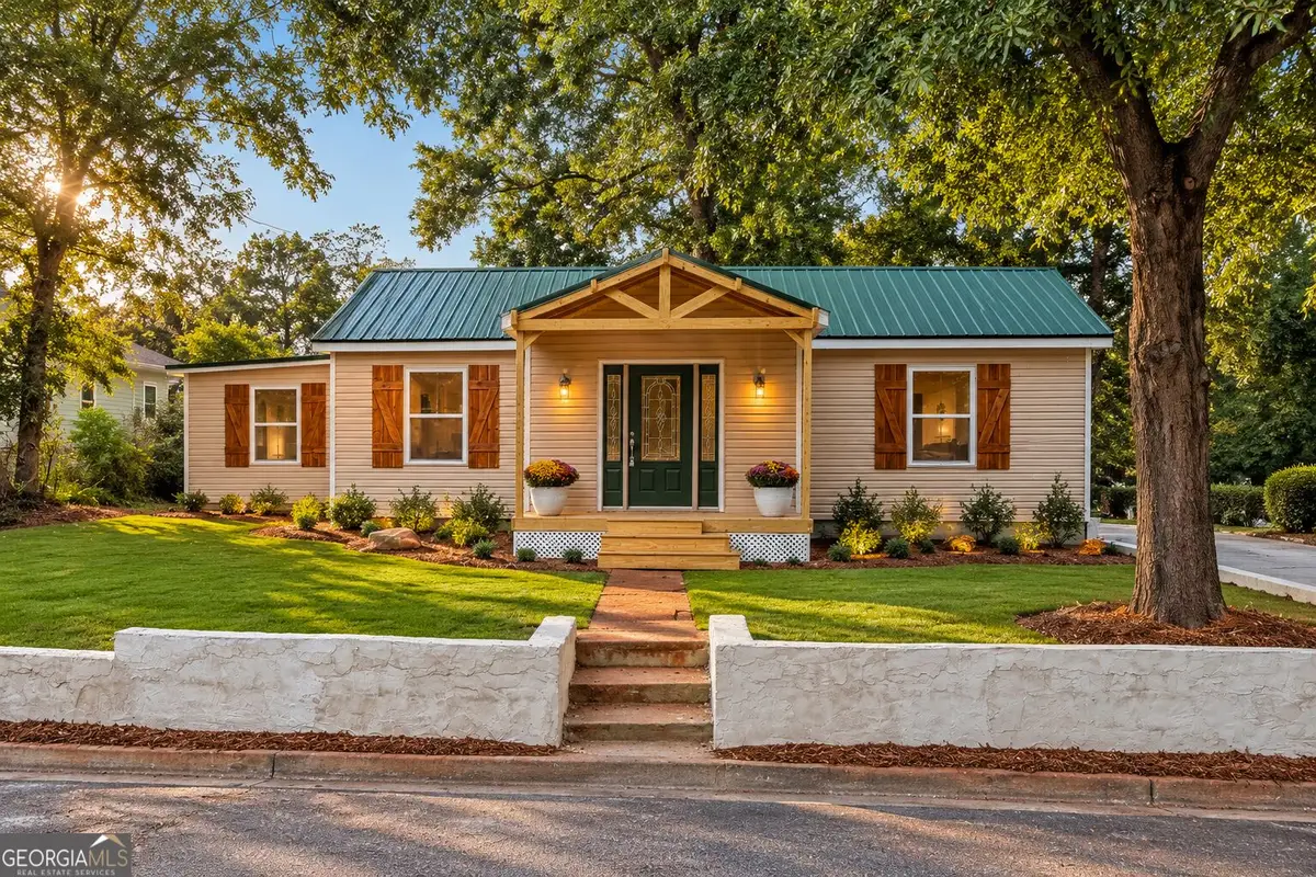 133 Bennett Street, Commerce, GA 30529 - #1
