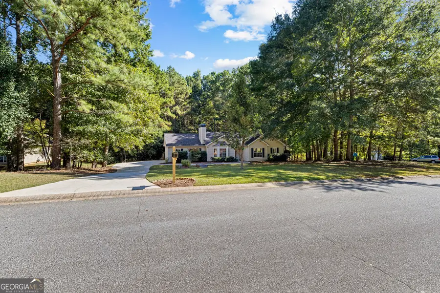 105 Paces Landing Place, Newnan, GA 30263 - #2