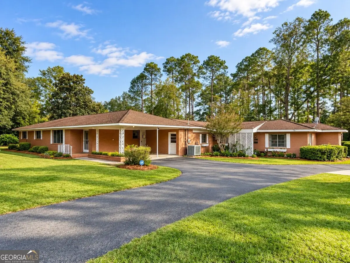 915 N Main St, Statesboro, GA 30458 - #1