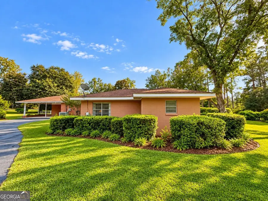 915 N Main St, Statesboro, GA 30458 - #3
