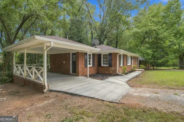 3944 Creel Drive, Lithia Springs, GA 30122