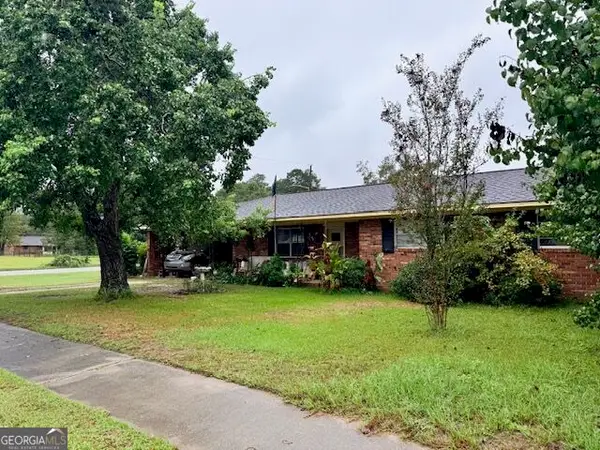 307 S River Street, Claxton, GA 30417