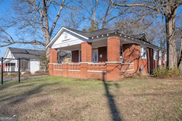 2882 Church Street, East Point, GA 30344