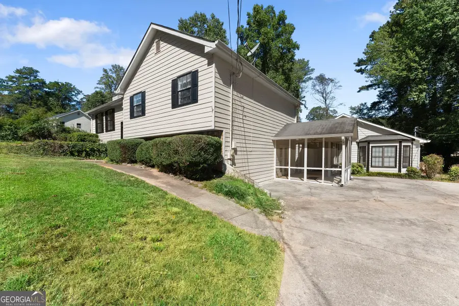 6959 Deaton Henry Road, Flowery Branch, GA 30542 - #2
