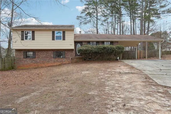 7344 Camelot Court, Riverdale, GA 30296
