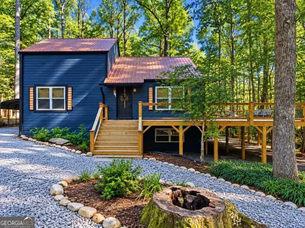 5966 Hilltop Drive, Douglasville, GA 30135