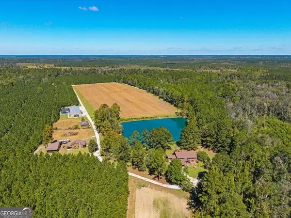 991 Flatwoods Trail, Glennville, GA 30427
