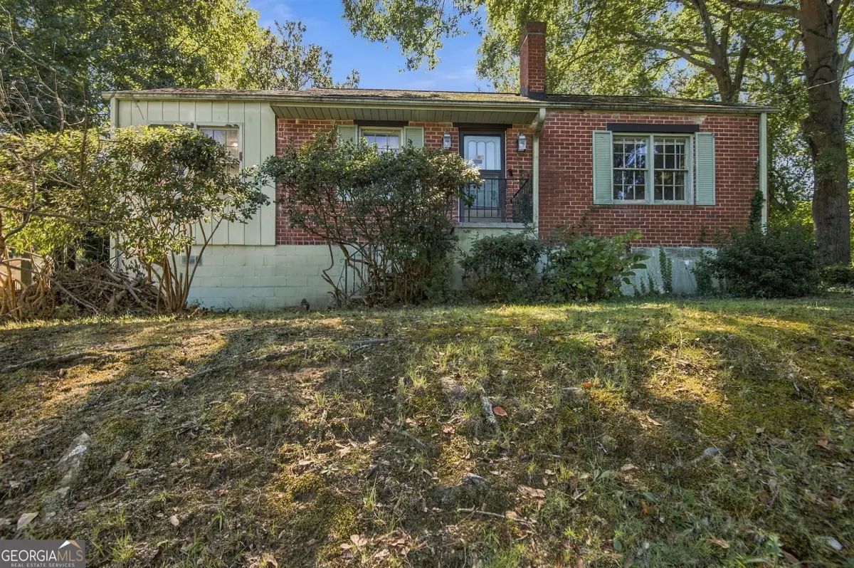 620 S Gordon Circle, Hapeville, GA 30354 - #1