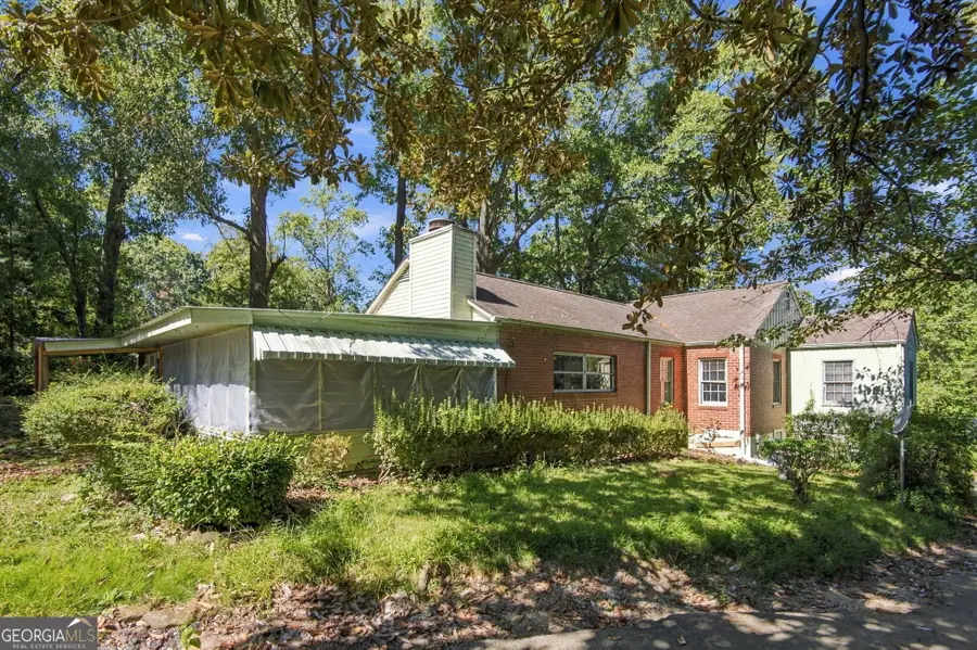 620 S Gordon Circle, Hapeville, GA 30354 - #3