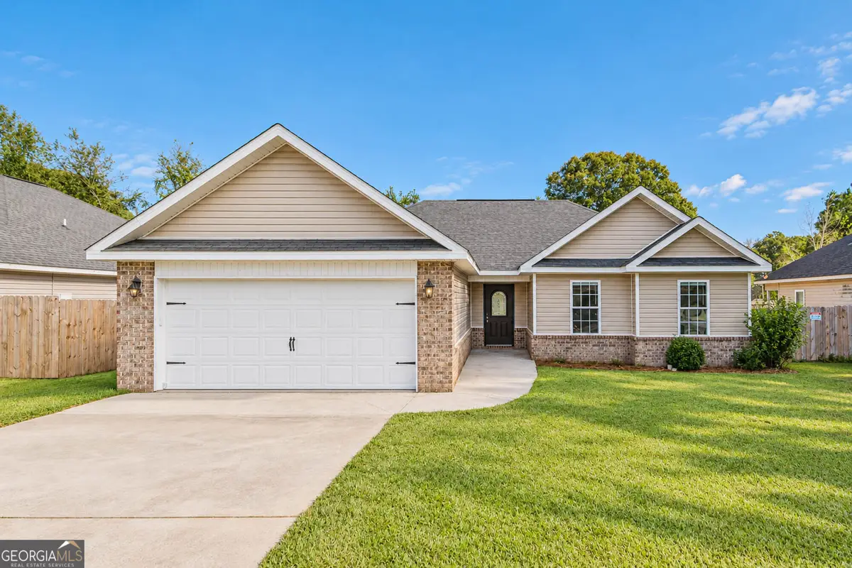 216 Laurel Woods Drive, Warner Robins, GA 31088 - #1
