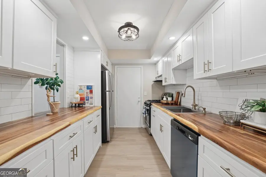 6851 Roswell Road #F19, Sandy Springs, GA 30328 - #2