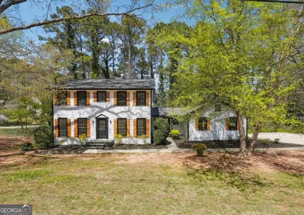 6364 Queen View Lane, Stone Mountain, GA 30087