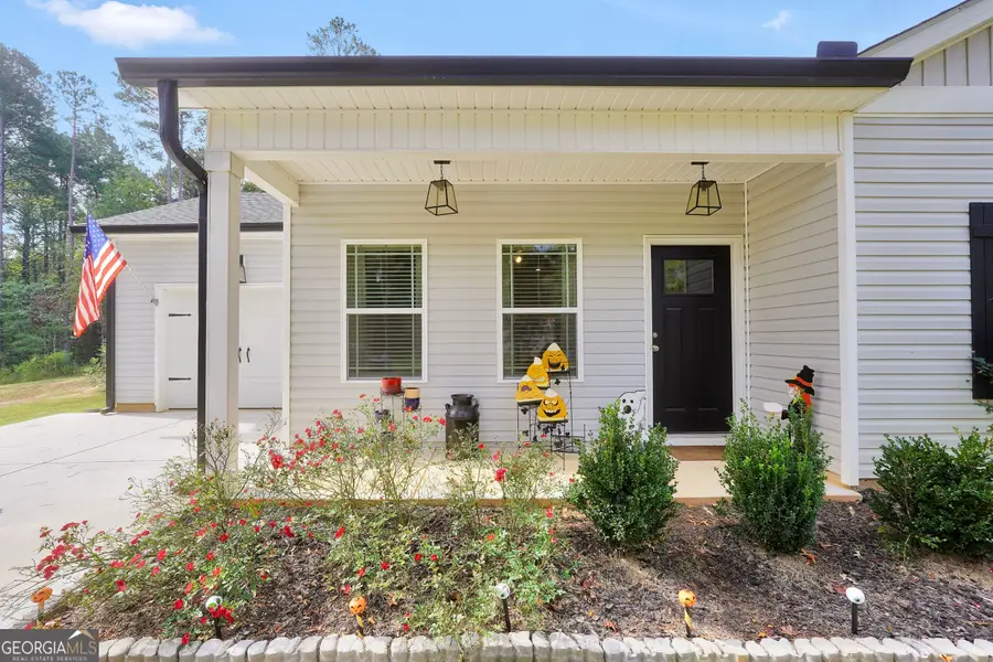 662 Grove Street, Barnesville, GA 30204 - #2