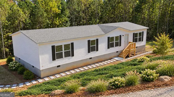 915 W Leatherwood Road, Toccoa, GA 30577