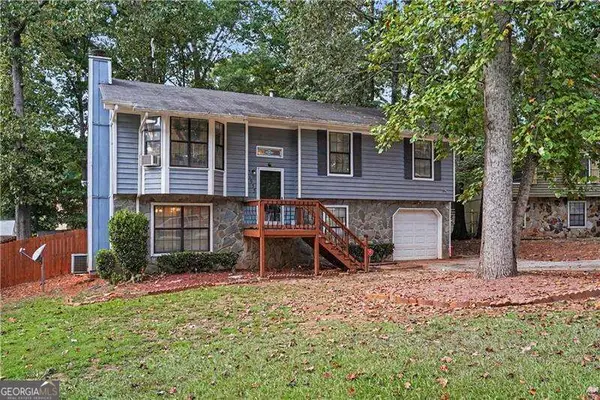 1955 Woodlot Trail, Lithonia, GA 30058