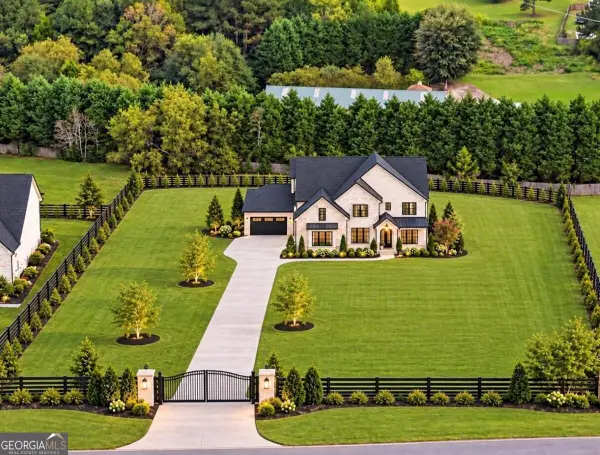 1736 Lee Peters Road, Loganville, GA 30052
