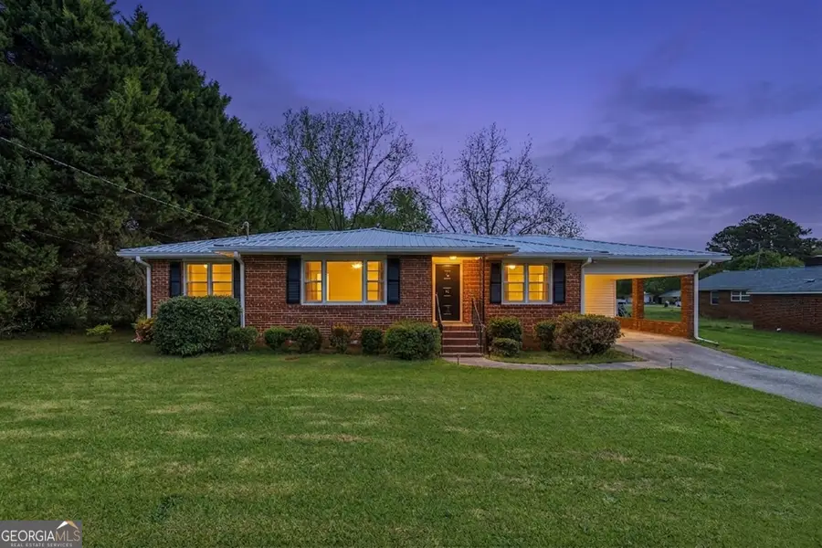 93 Carlton Avenue, Union Point, GA 30669 - #2