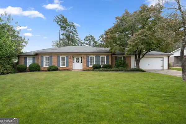 1095 Tuxedo Drive, Roswell, GA 30075