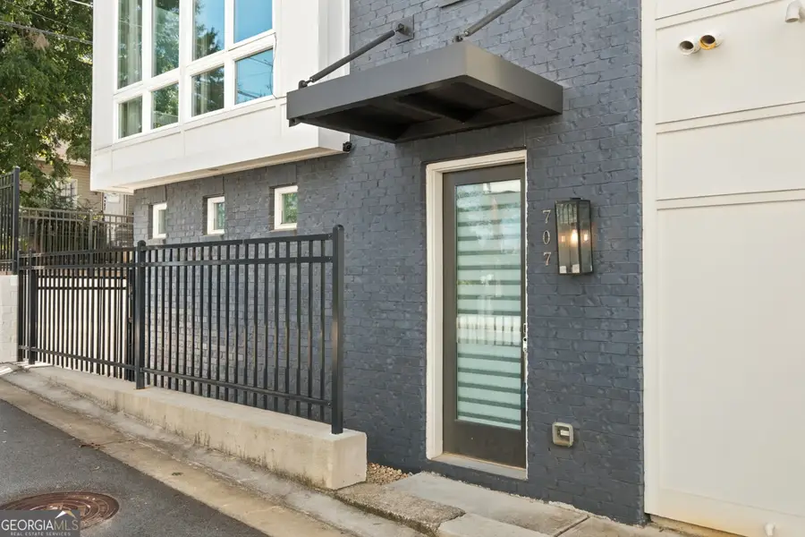 707 Banton Drive Nw, Atlanta, GA 30318 - #3