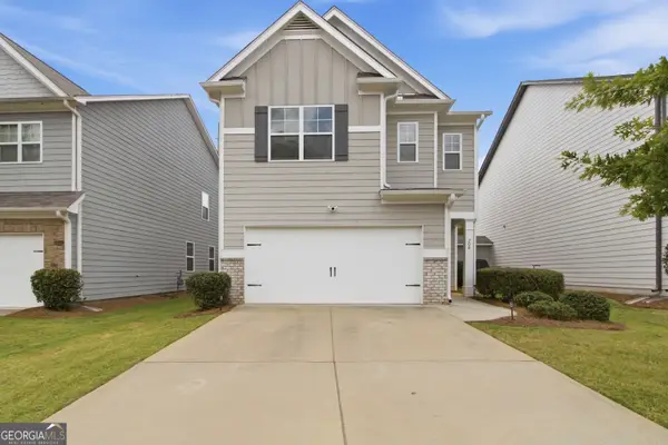 208 Bluffton Court, Acworth, GA 30102