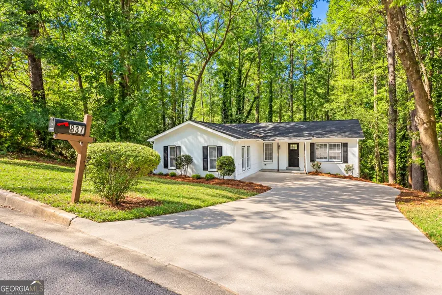 837 Hemingway Road, Stone Mountain, GA 30088 - #2