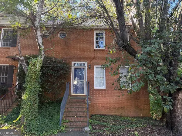 910 Indian Lake Drive, Lilburn, GA 30047