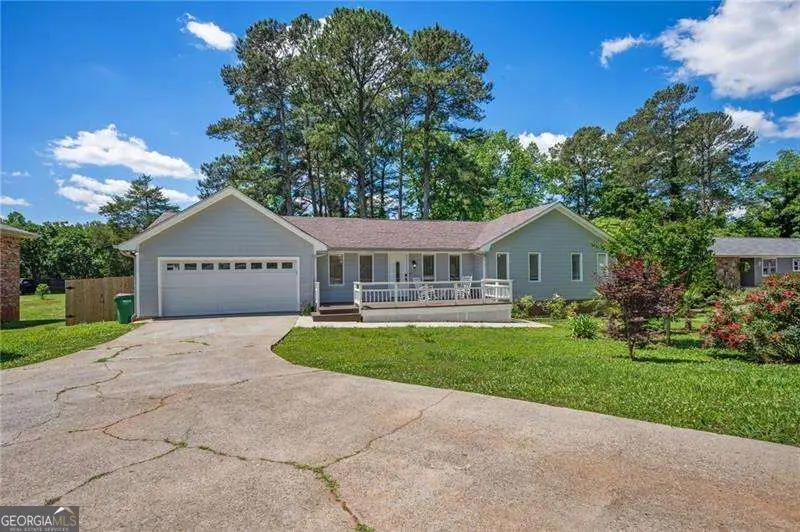 493 Greg Drive Sw, Lilburn, GA 30047 - #2