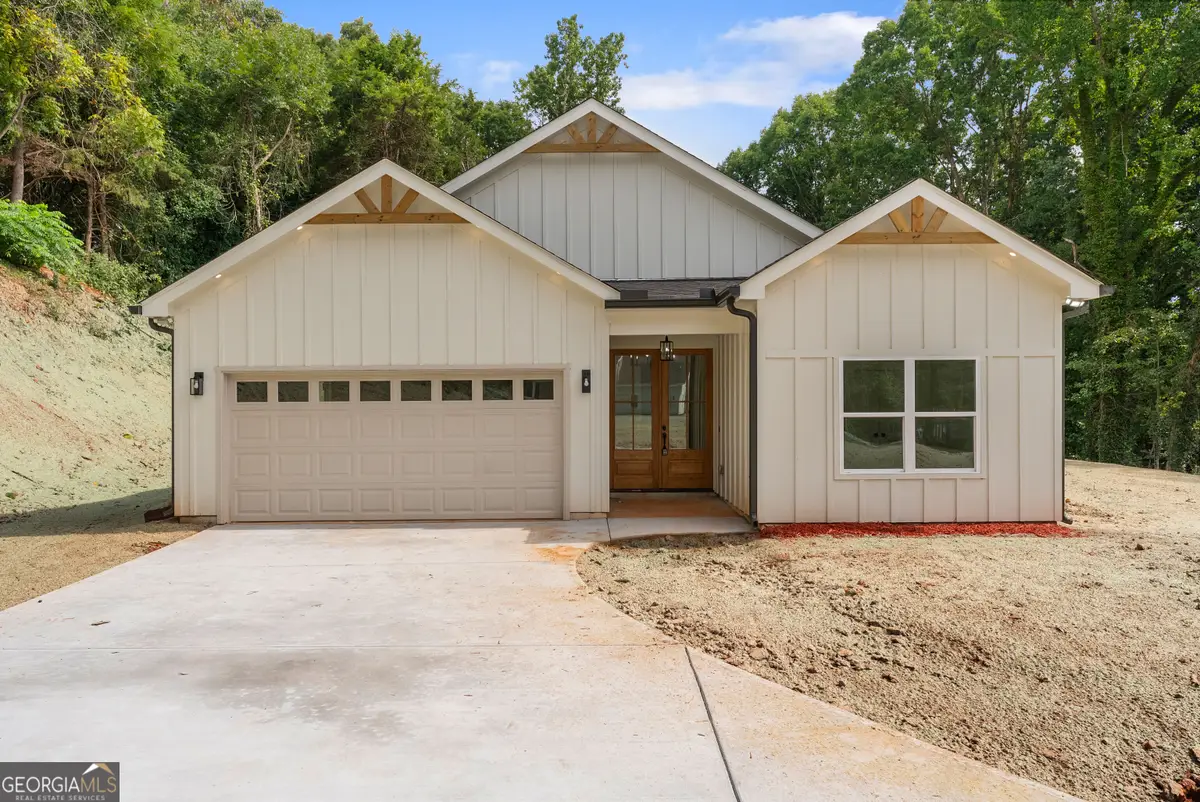 4635 Perry Rd, Gainesville, GA 30506 - #1
