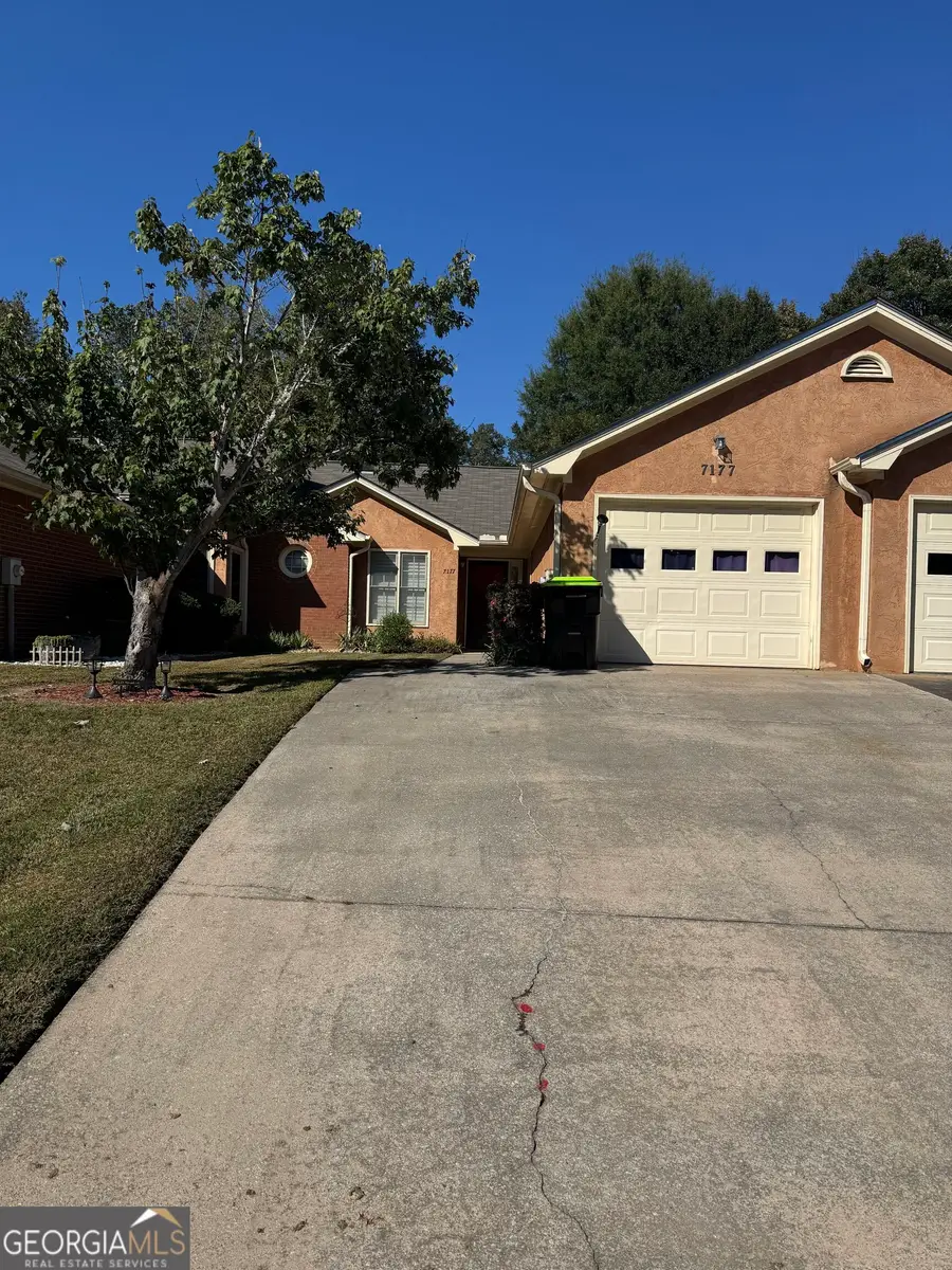 7177 Woodridge Lane, Union City, GA 30291 - #2