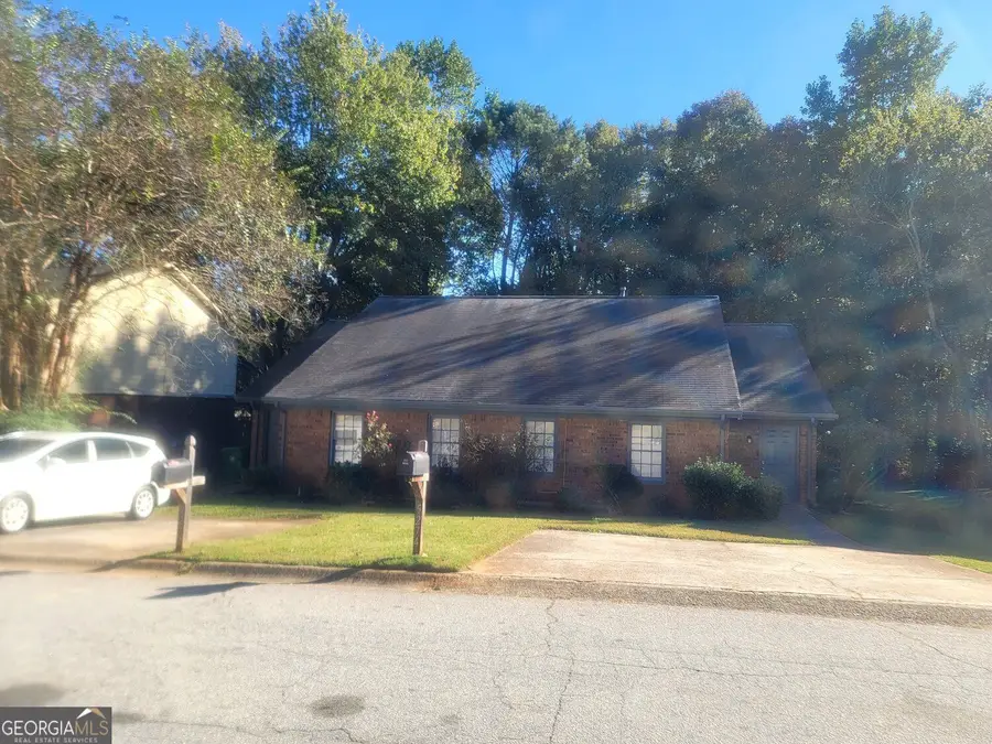 5272 Ridge Forest Drive, Stone Mountain, GA 30083 - #2