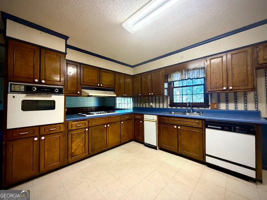 511 Brookdale Drive, Dublin, GA 31021 - #3