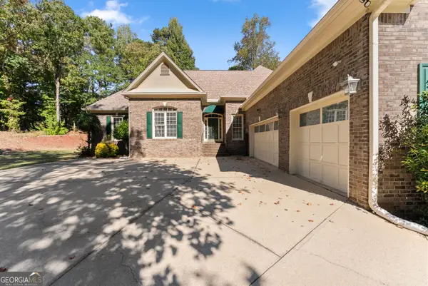 4638 Barrington Green, Flowery Branch, GA 30542