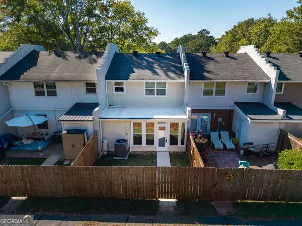 1095 Eastview Circle Ne, Conyers, GA 30012