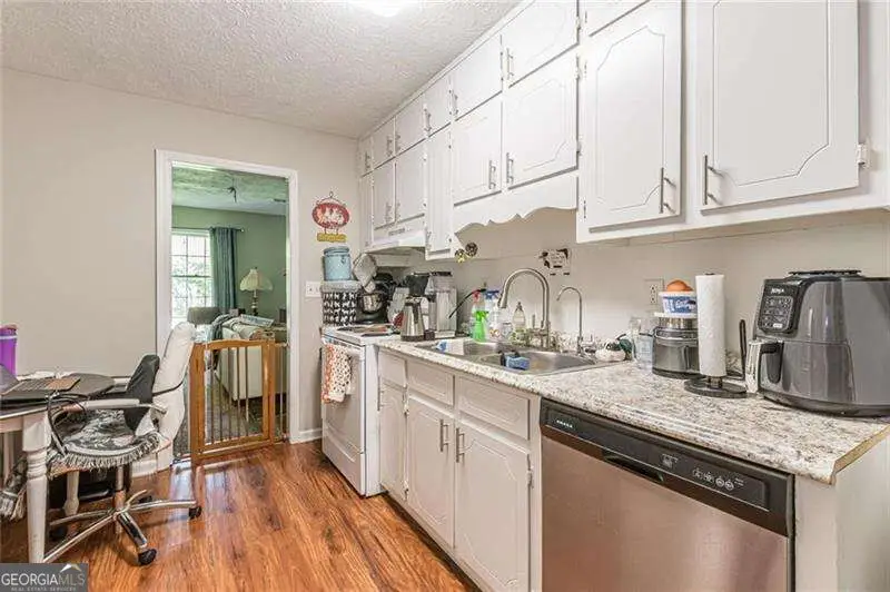 5321 Hamilton Street, Stone Mountain, GA 30083 - #3
