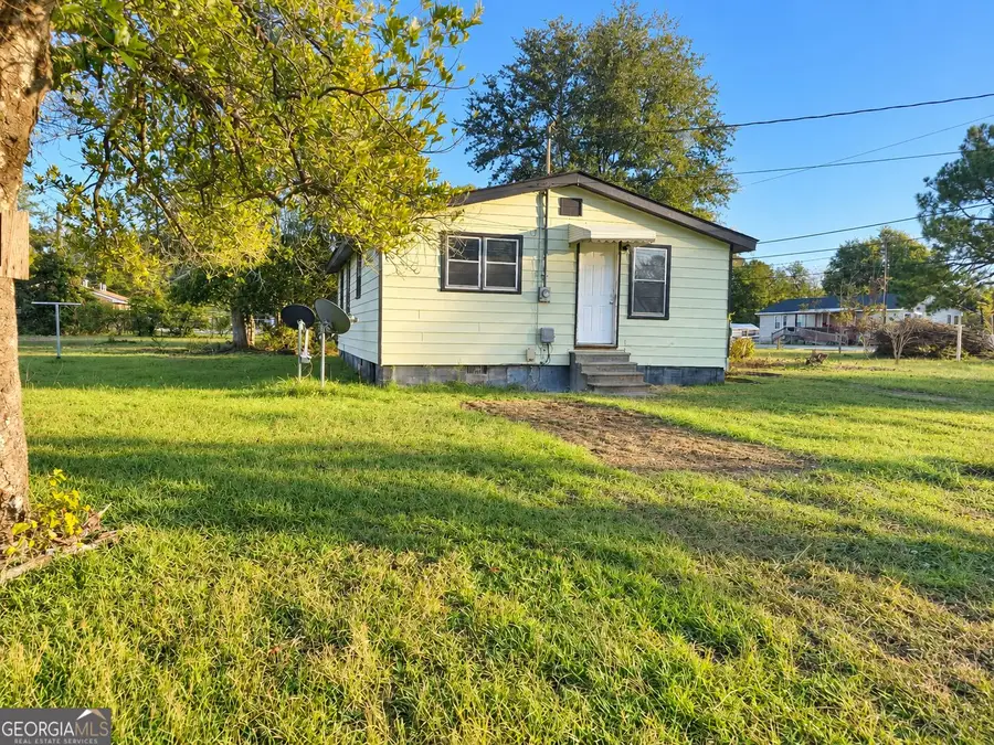 407 Attaway Street, East Dublin, GA 31027 - #2
